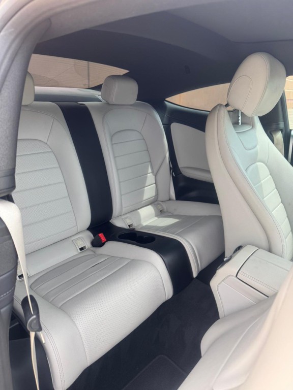 2017 Mercedes-Benz C-Class Image 12