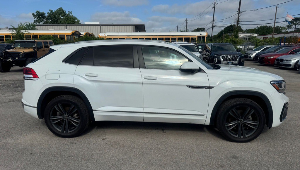 2021 Volkswagen Atlas Cross Sport Image 8