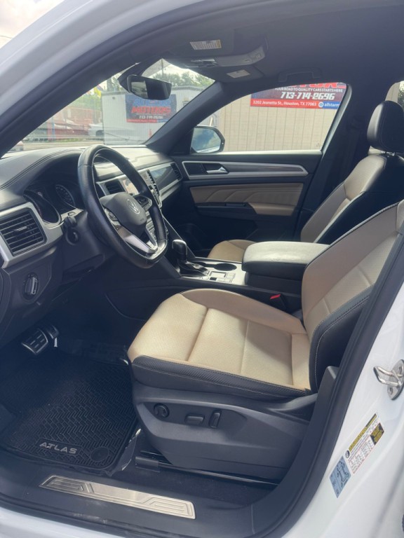 2021 Volkswagen Atlas Cross Sport Image 9