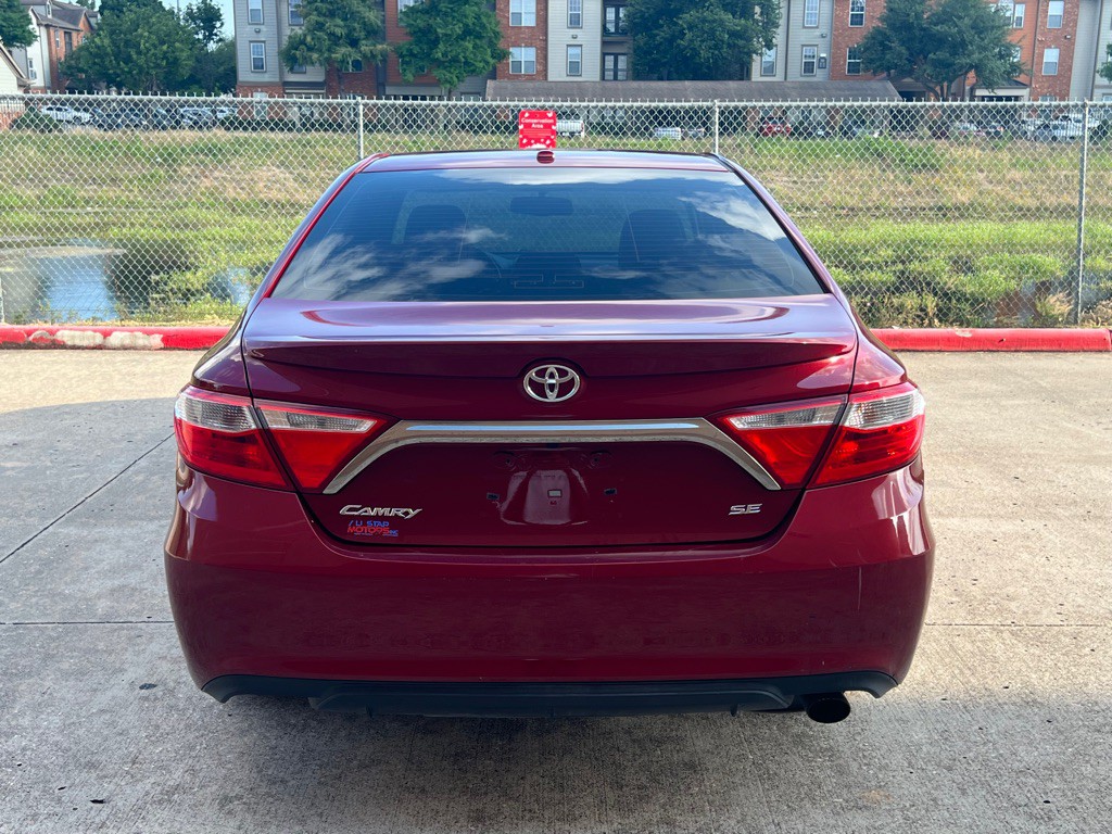 2016 Toyota Camry Image 7