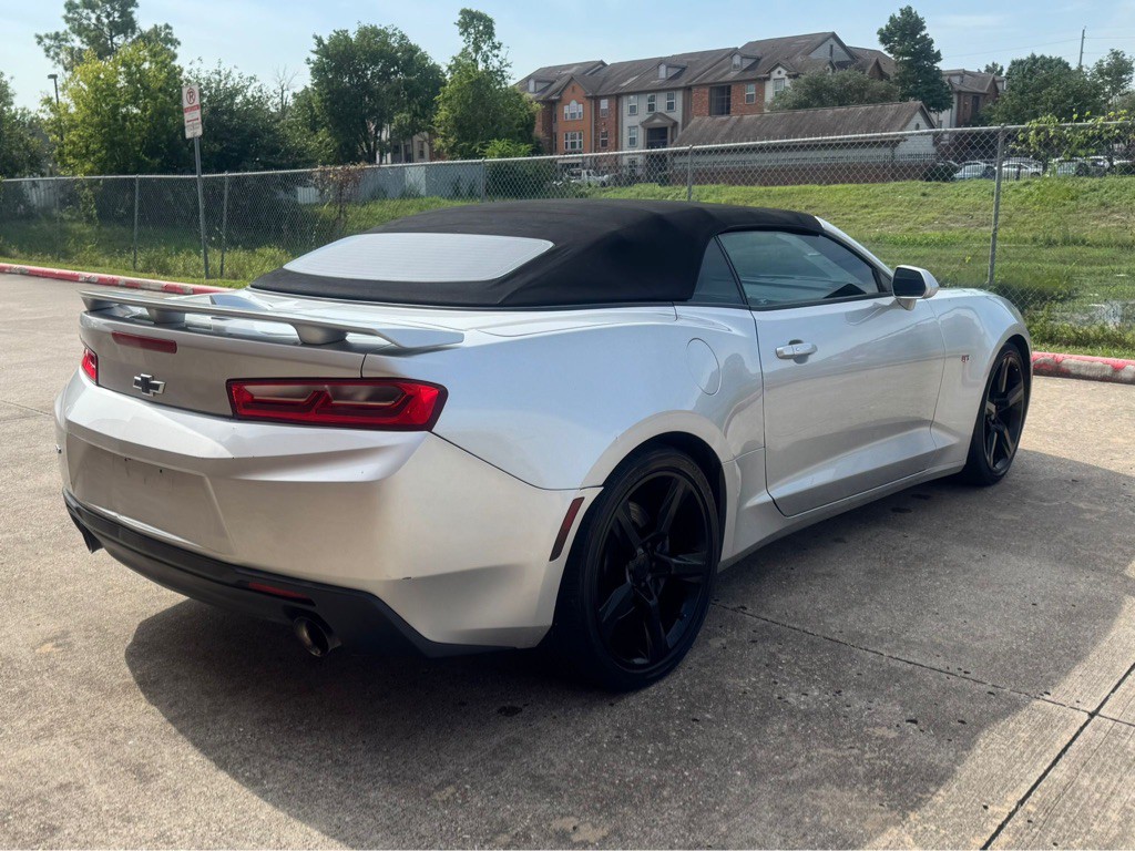 2018 Chevrolet Camaro Image 3