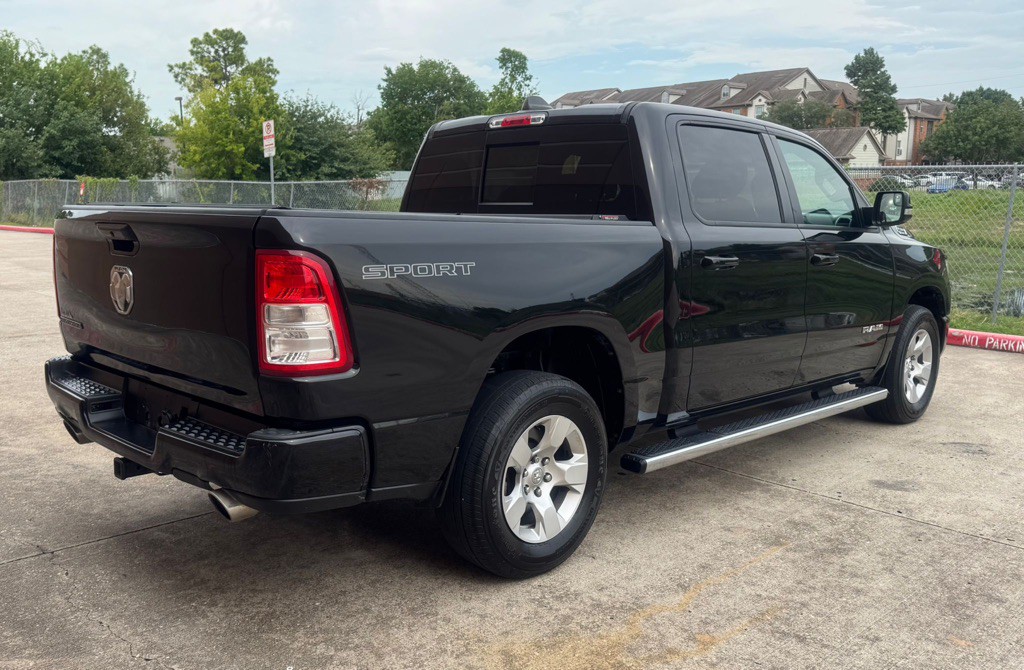 2022 RAM 1500 Image 3