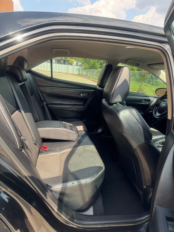 2016 Toyota Corolla Image 10