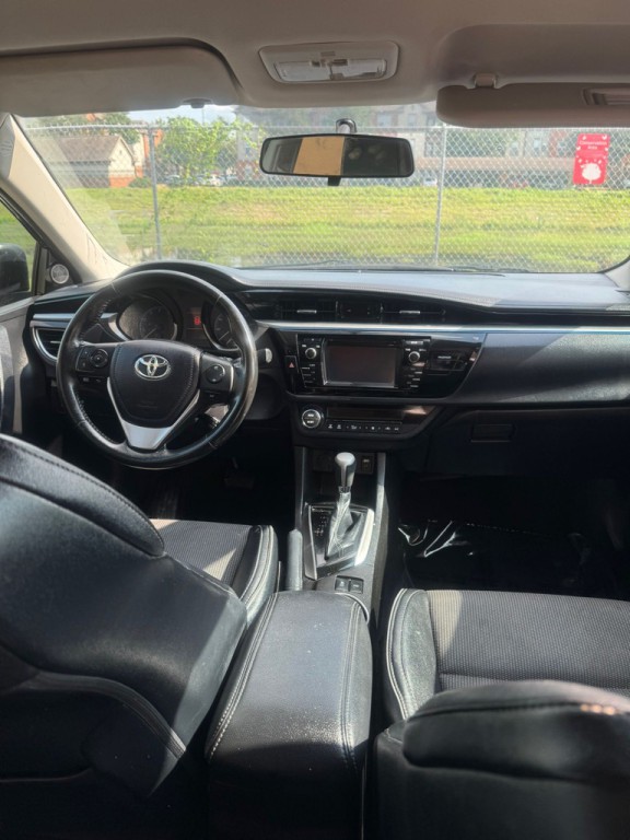 2016 Toyota Corolla Image 11