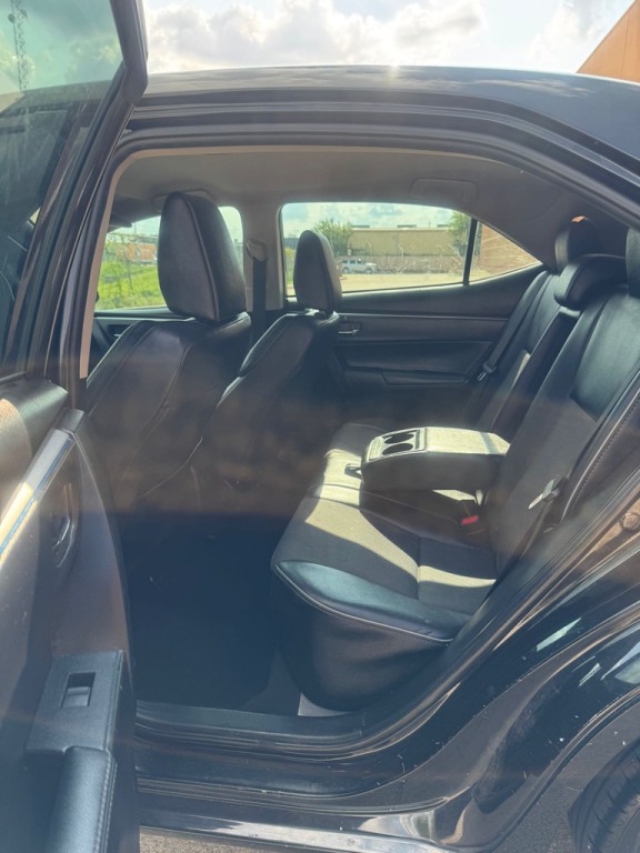 2016 Toyota Corolla Image 12