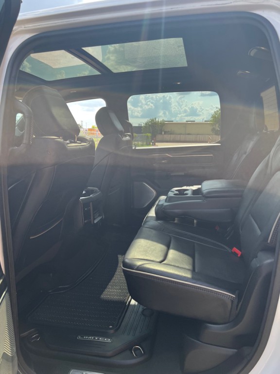2020 RAM 1500 Image 15