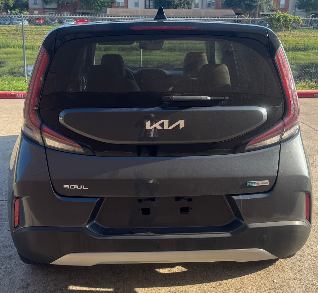 2023 Kia Soul Image 6
