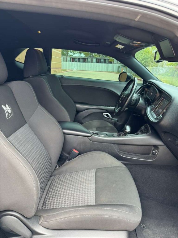2021 Dodge Challenger Image 10