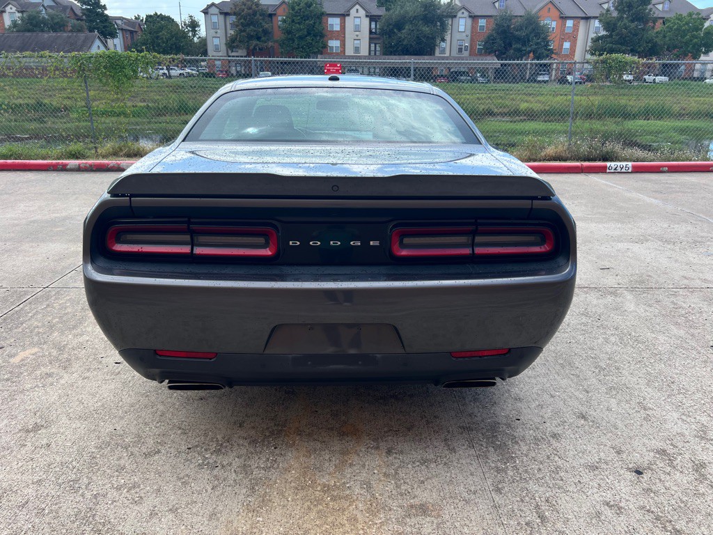 2021 Dodge Challenger Image 6