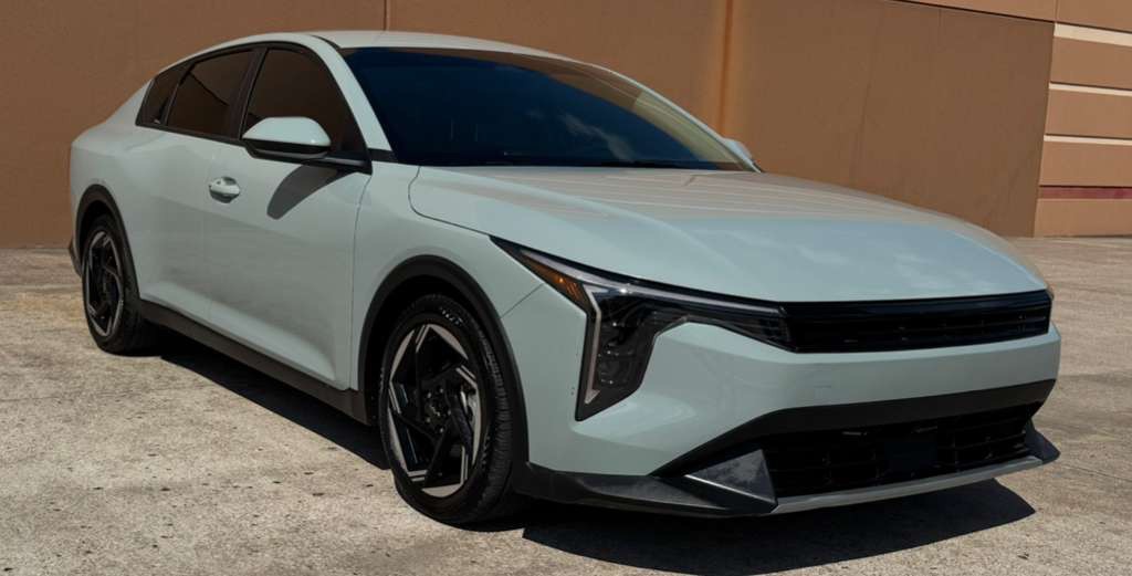 2025 Kia K4 Image 1