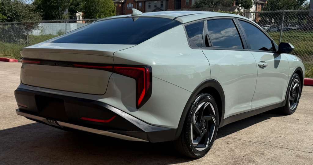 2025 Kia K4 Image 3