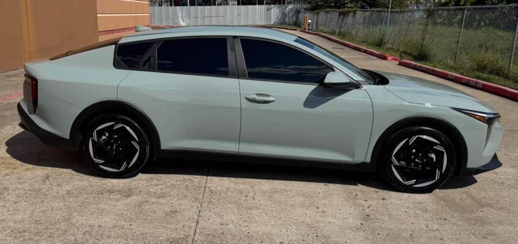 2025 Kia K4 Image 8