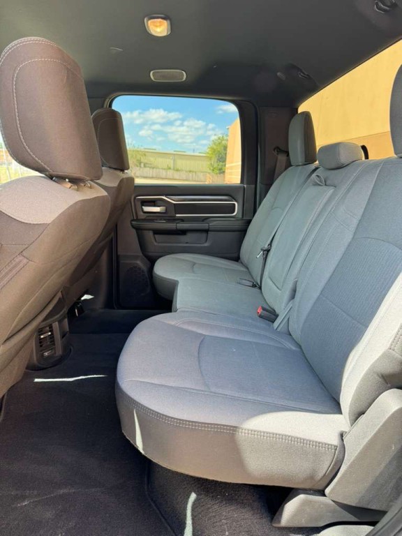 2024 RAM 2500 Image 12