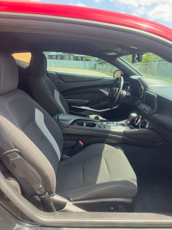 2021 Chevrolet Camaro Image 9