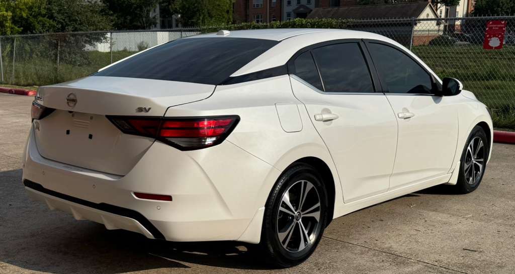 2023 Nissan Sentra Image 4