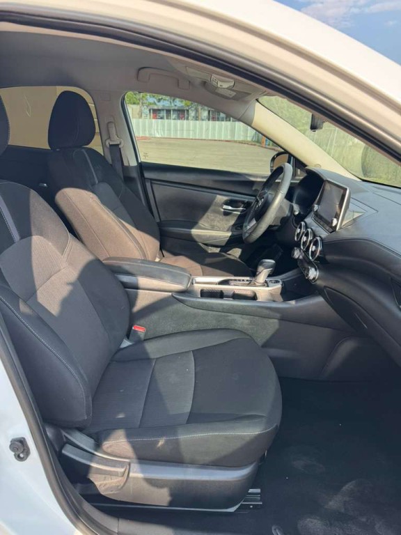 2023 Nissan Sentra Image 9