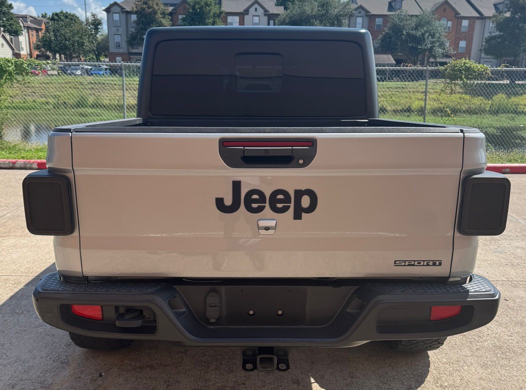2021 Jeep Gladiator Image 6