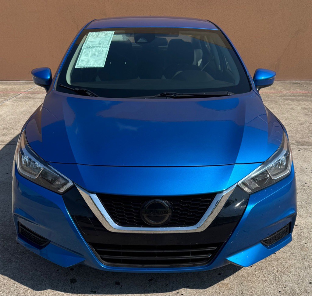 2020 Nissan Versa Image 5