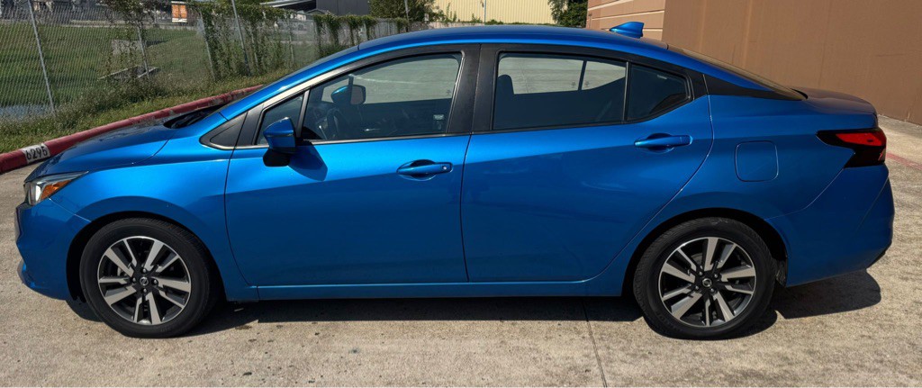 2020 Nissan Versa Image 8