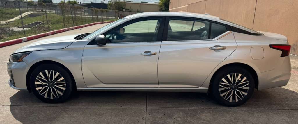 2024 Nissan Altima Image 7