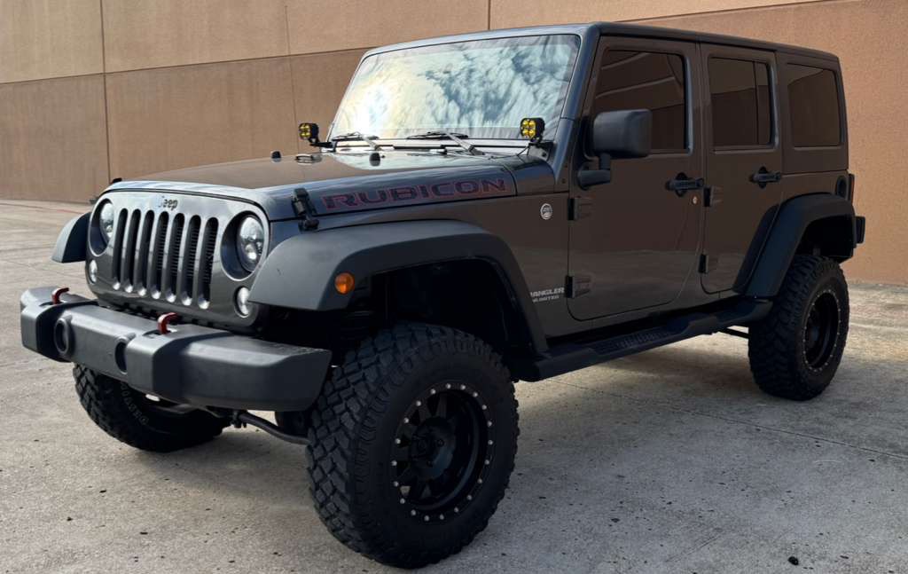 2014 Jeep Wrangler Unlimited Image 2