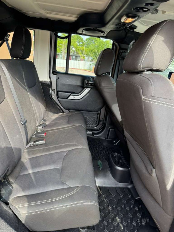 2014 Jeep Wrangler Unlimited Image 10