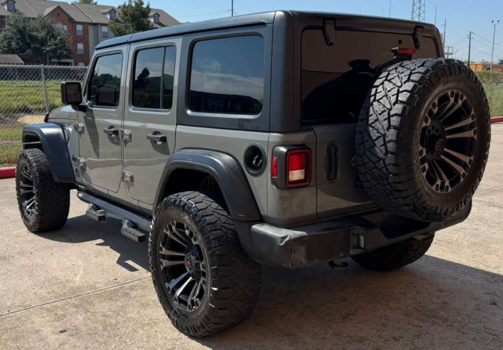 2021 Jeep Wrangler Unlimited Image 3
