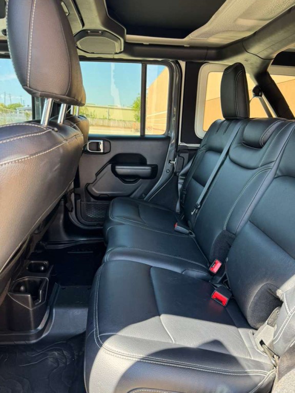 2021 Jeep Wrangler Unlimited Image 12