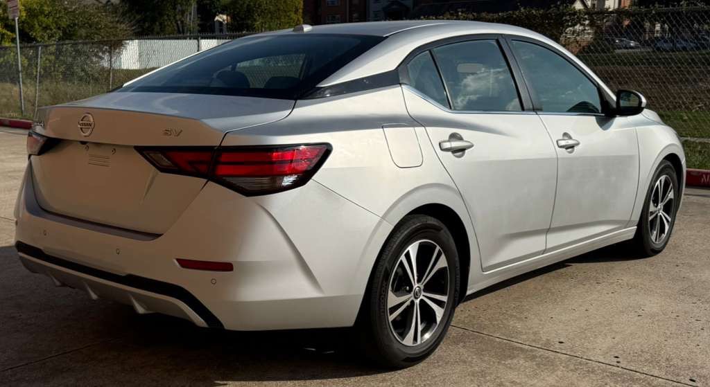 2023 Nissan Sentra Image 4