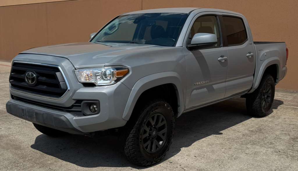 2021 Toyota Tacoma Image 2