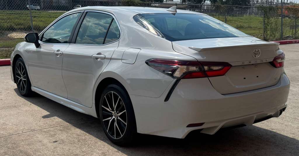 2022 Toyota Camry Image 4