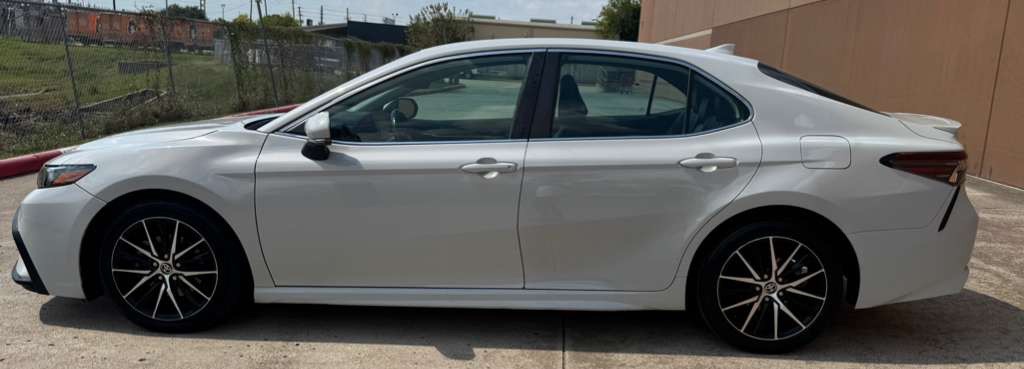 2022 Toyota Camry Image 7