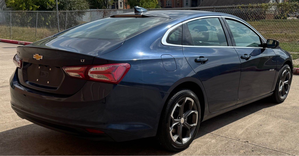 2022 Chevrolet Malibu Image 4