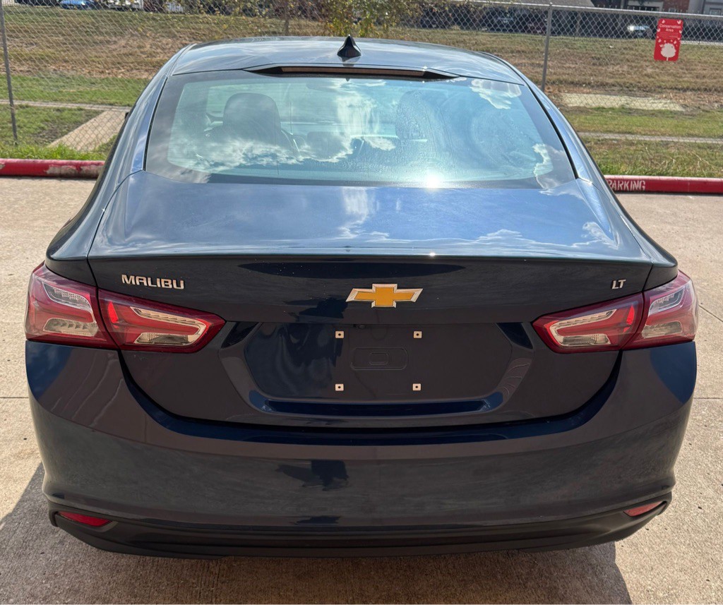 2022 Chevrolet Malibu Image 6