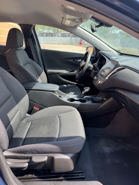 2022 Chevrolet Malibu Image 10