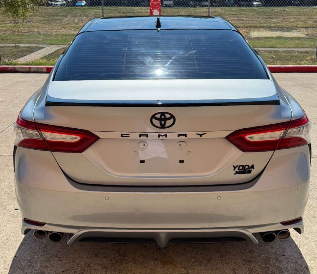2019 Toyota Camry Image 6