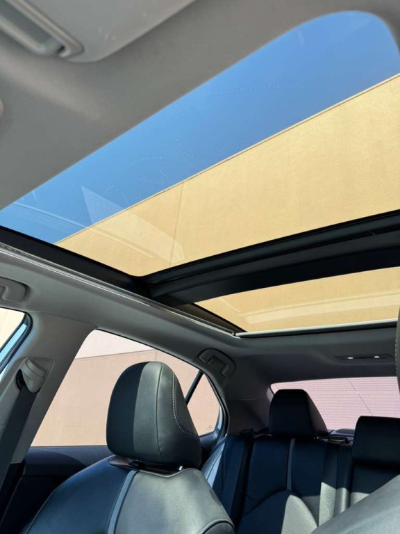 2019 Toyota Camry Image 13