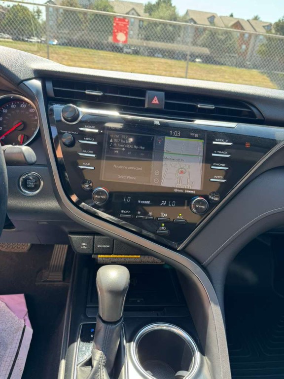 2019 Toyota Camry Image 15