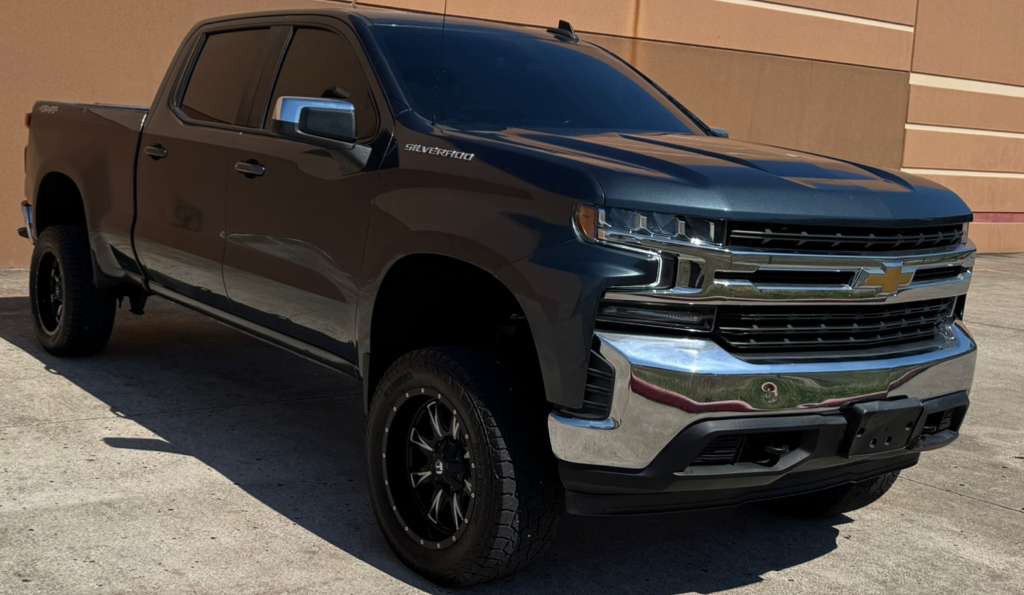 2021 Chevrolet Silverado 1500 Image 1