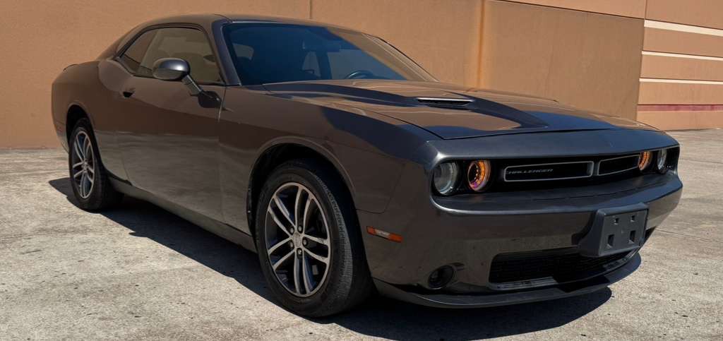 2019 Dodge Challenger Image 1