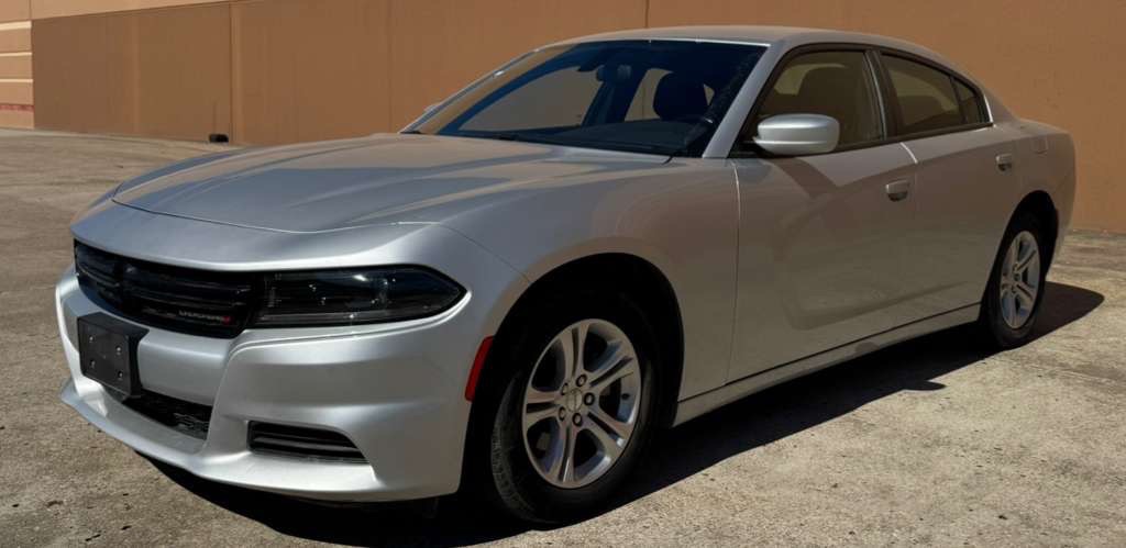 2022 Dodge Charger Image 2