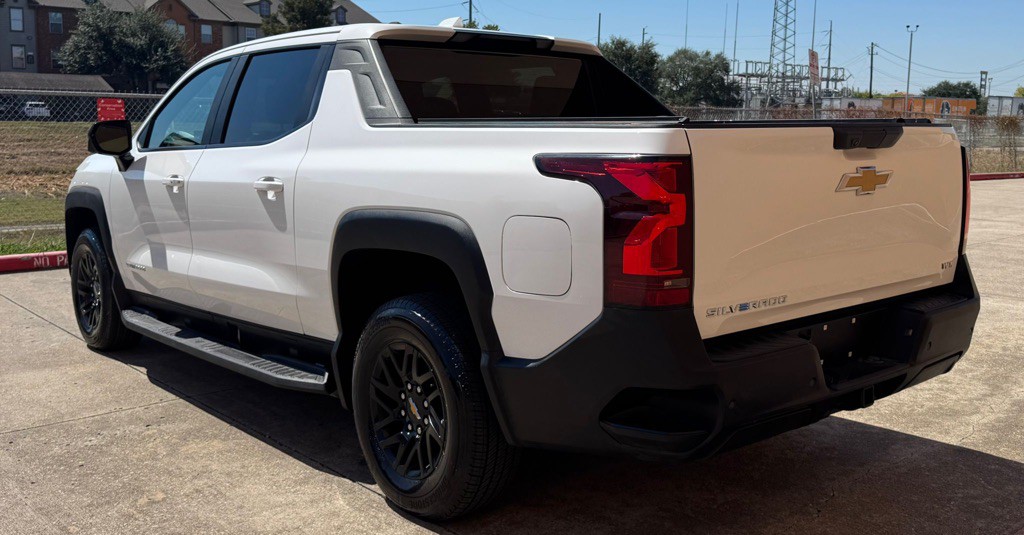 2024 Chevrolet Silverado 1500 Image 4