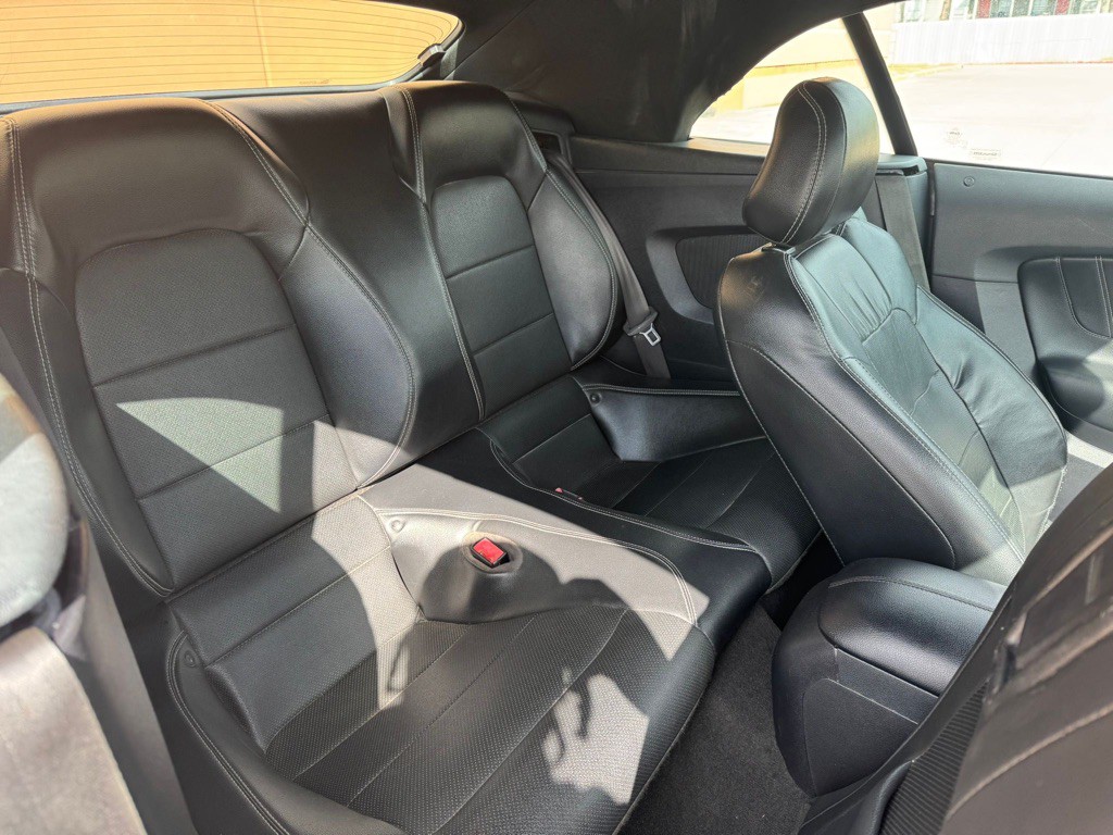 2019 Ford Mustang Image 12