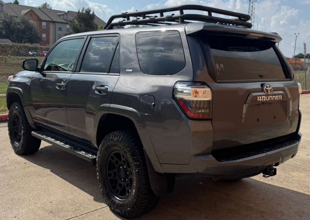 2021 Toyota 4Runner Image 4