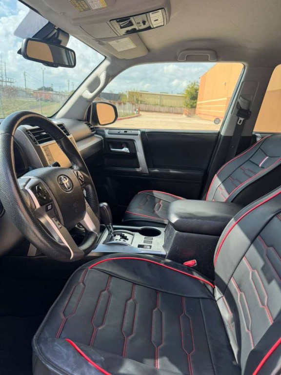 2021 Toyota 4Runner Image 9