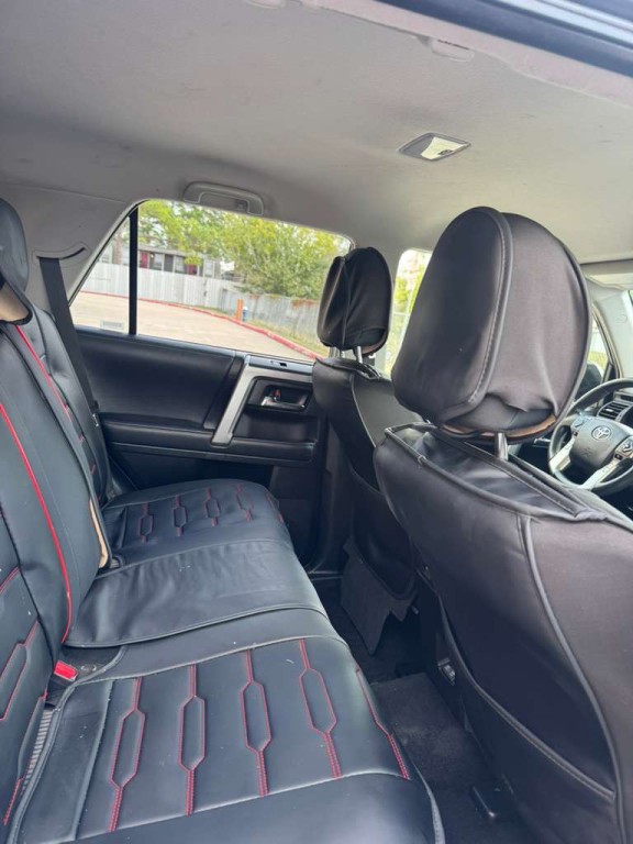 2021 Toyota 4Runner Image 12