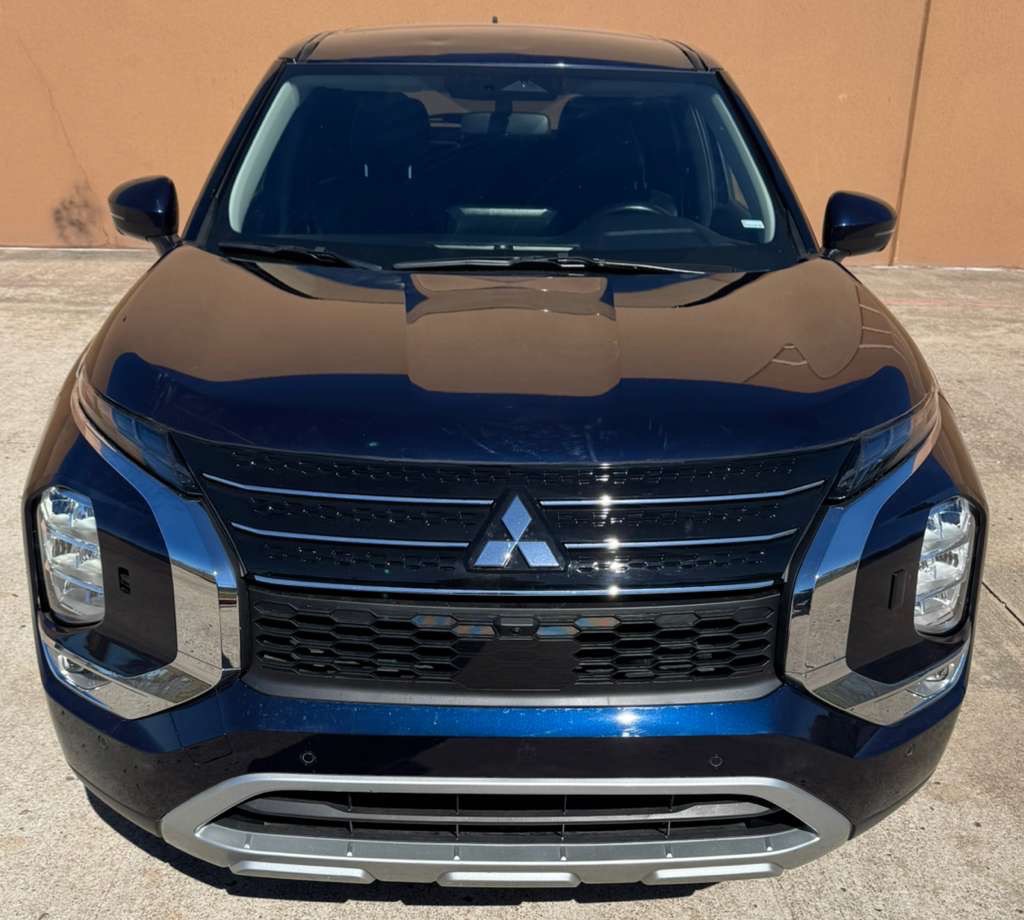 2024 Mitsubishi Outlander Image 5