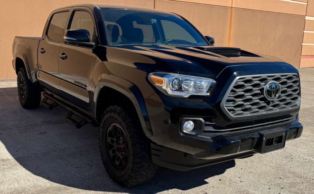 2023 Toyota Tacoma Image 1