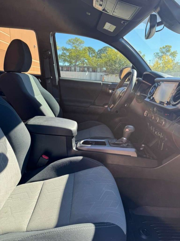 2023 Toyota Tacoma Image 10