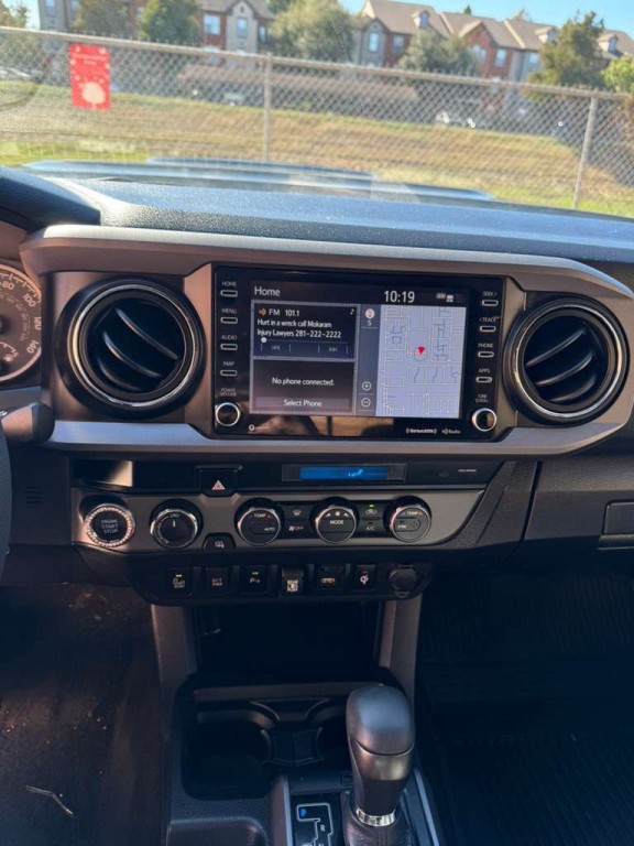 2023 Toyota Tacoma Image 14